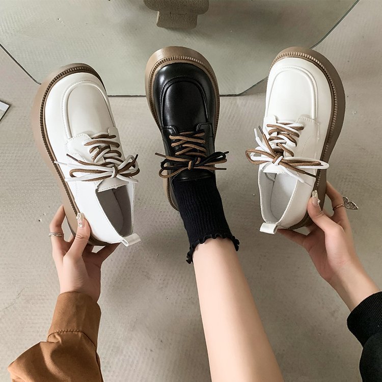 Foreign trade loafers 2025 Spring New style Retro two-color lace-patterned thick-soled Marie Jean small leather shoes for women details Picture