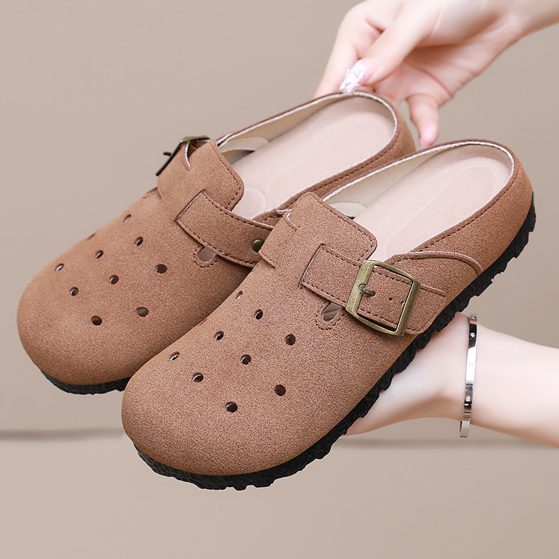 This is a versatile pair of Burken shoes for women. It's a new summer model with thick soles, a head cover, and a half-slipper. It's a casual women's slipper that can be worn on one foot full figure