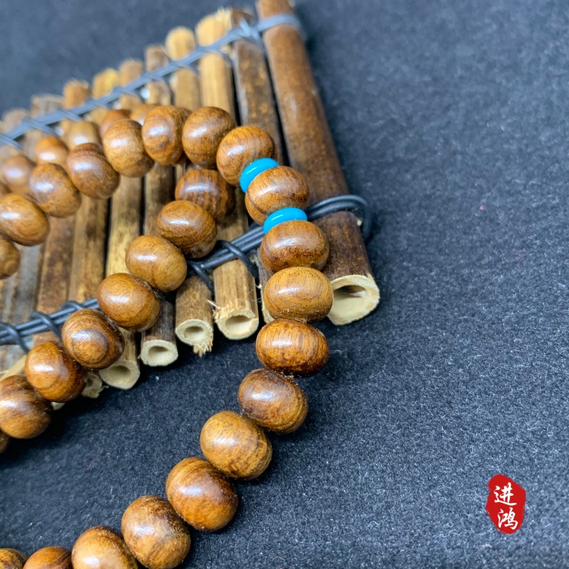 Black rosewood bracelets paired with luminous beads, cultural and artistic bracelets, tourist attractions · National Trend travel bracelets, natural texture, fashionable and elegant, a must-have bestseller for shopping center stalls Application Scenario