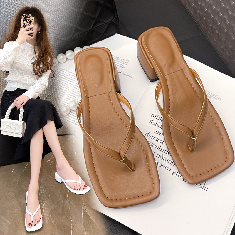 Flip-flops for women 2023 Summer New fashion outerwear, square toe, thick heel, anti-slip beach flip-flops for women's trendy outfits full figure