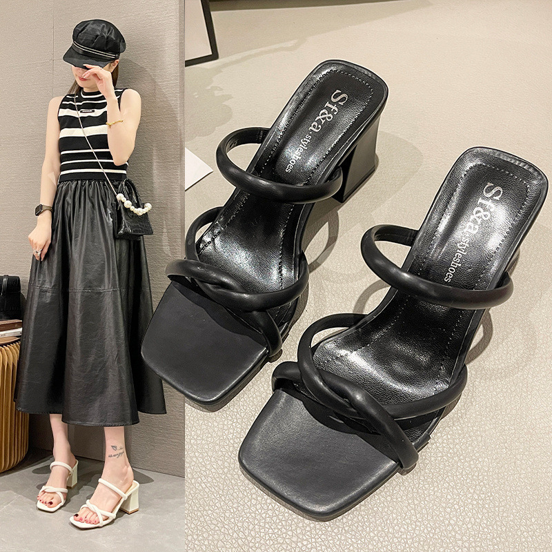 Chunky-heeled sandals for women's 2023 new summer outerwear, gentle and fairy-like style, one-strap high heels, half-drag hairstyle full figure