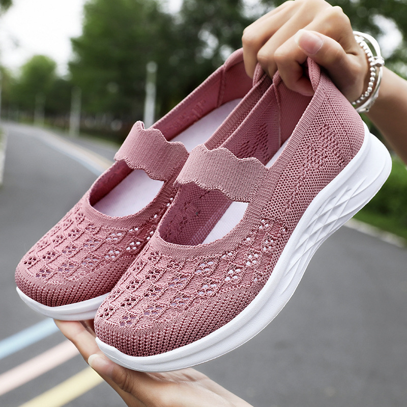 Shoes for women, middle-aged and elderly people, walking shoes, one-step mom shoes, soft-soled woven shoes, breathable and perforated single shoes, versatile women's shoes full figure