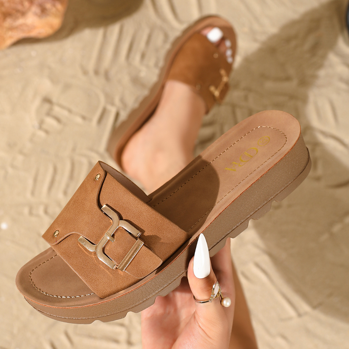 Cross-border exclusive 2025 thick-soled one-piece slippers for outerwear, anti-slip beach Birken cool slippers, suitable for both men and women Specification drawing