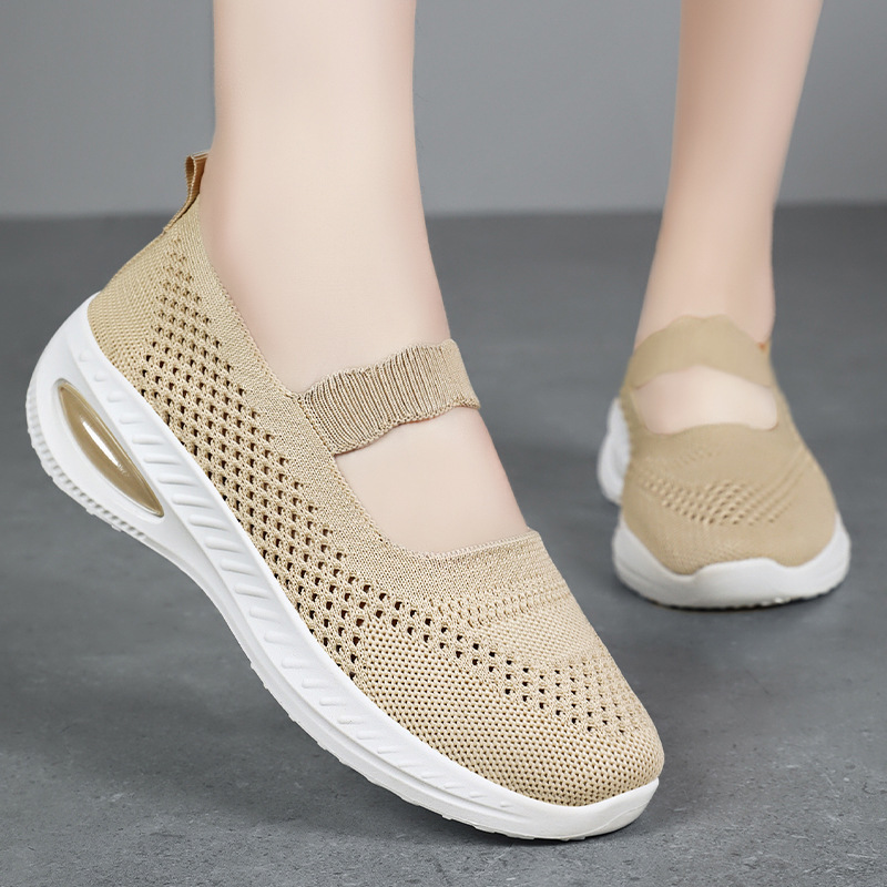 The old Beijing cloth shoes are comfortable, breathable and soft-soled casual women's net shoes for the middle-aged and elderly. One step on the perforated net surface mom shoes Specification drawing