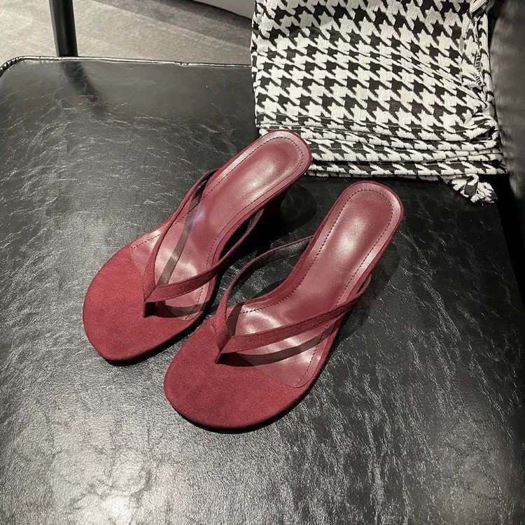 2025 New French retro high-end high-heeled women's shoes, toe clip-on fashionable sandals, women's summer thick-heeled flip-flops details Picture