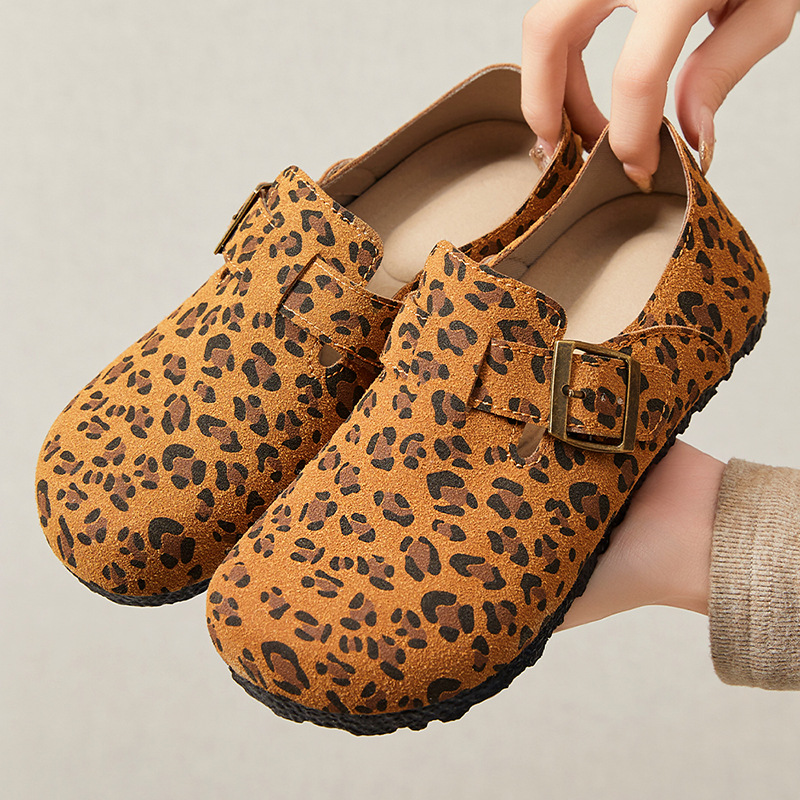 Women's casual shoes, leopard print color-blocking Boken shoes, soft-soled women's single shoes, one-step lazy shoes, trendy and versatile women's shoes details Picture