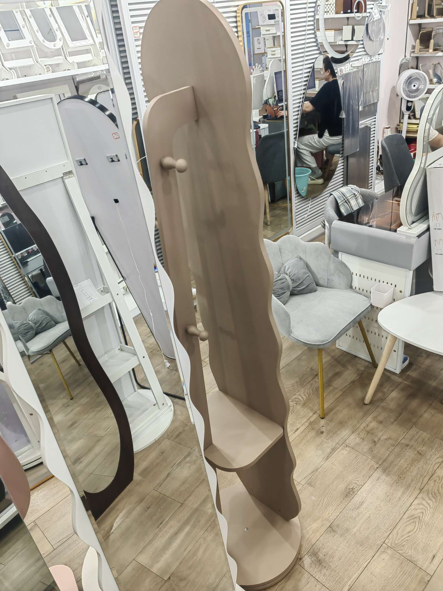 日用百货卫浴洗漱用品化妆镜掐痘镜梳子镜子化妆镜子镜子护肤美容用品详情图2