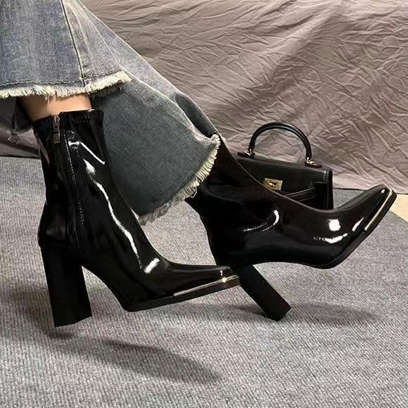 Pluse-sized high heels, short boots, 2025 autumn/winter new Martin boots, women's fleece slim short boots, square toe, thick heel Specification drawing