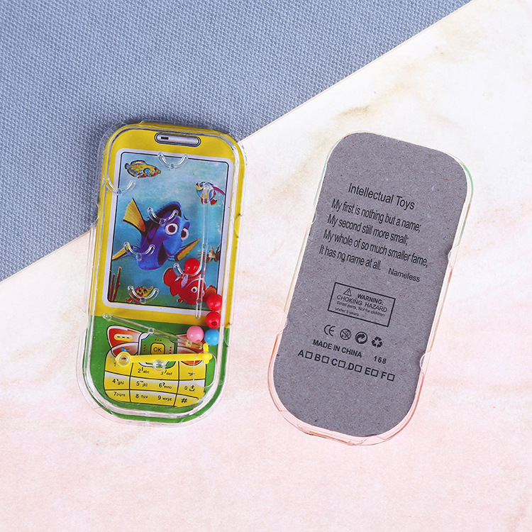 Children's educational marbles maze, plastic track, walking ball game plate, kindergarten desktop small toys, creative small gifts Application Scenario