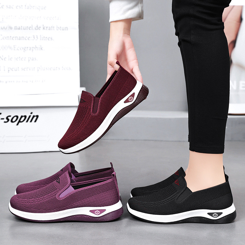 Jinshi Yuan - Women's Casual shoes Processing and customization, cross-border large-sized fashionable women's shoes, soft-soled, not tiring to the feet, mom's shoes Application Scenario