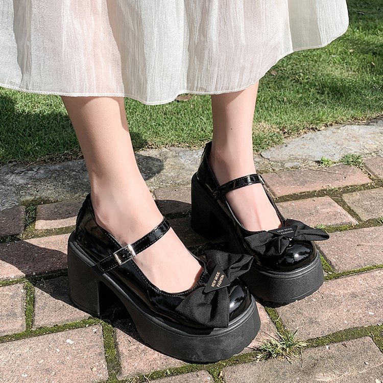 Thick-soled British white retro thick-soled small leather shoes for women's spring and autumn dress 2025 new style Mary Jane shallow opening single shoes details Picture