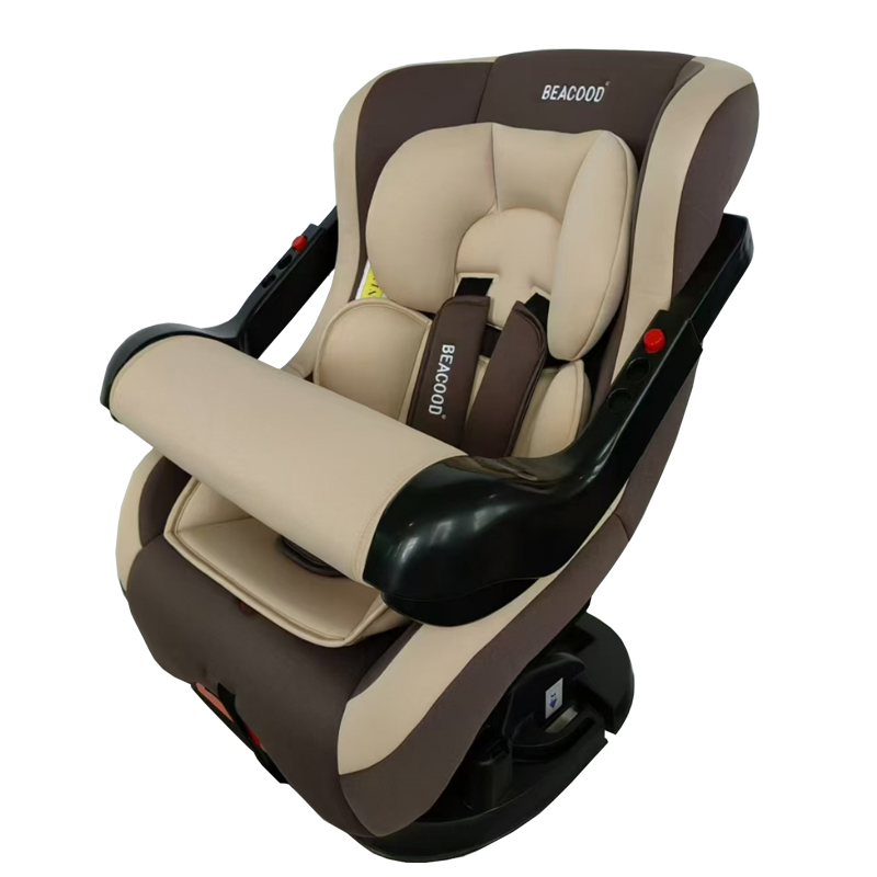 汽车儿童安全座椅实物图