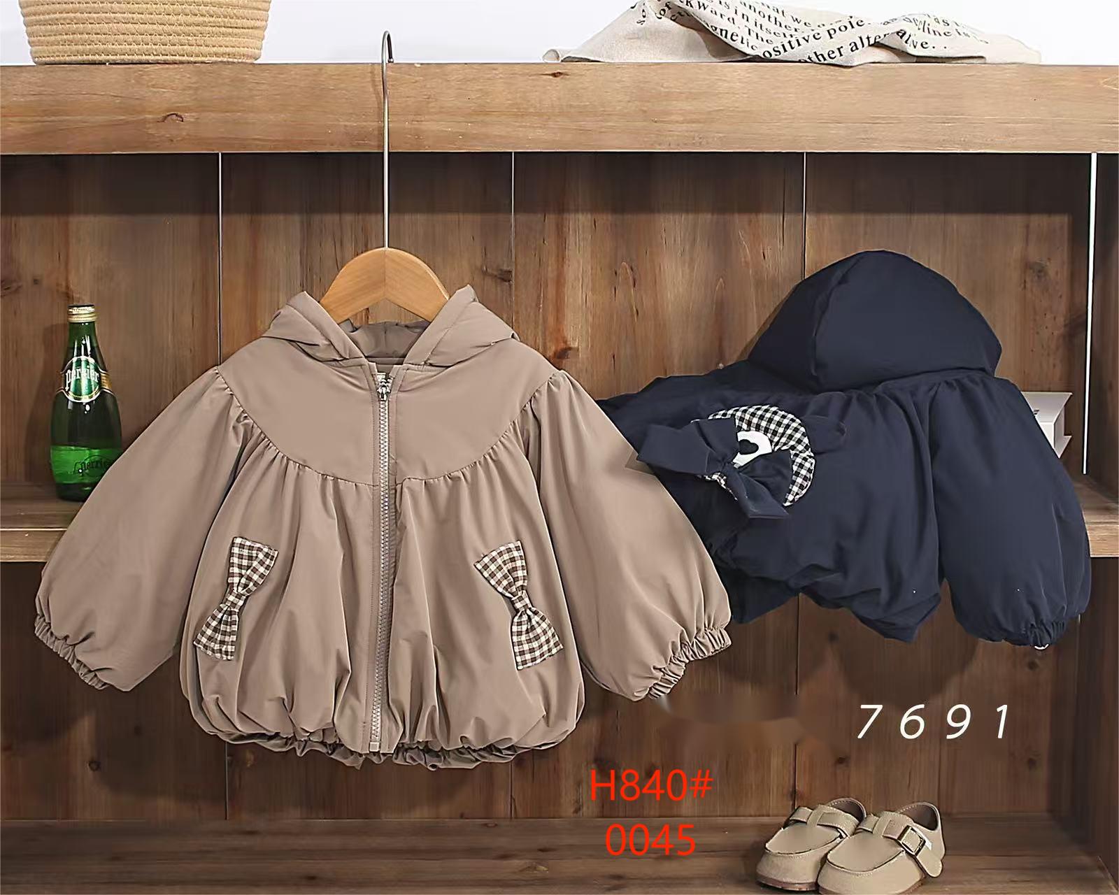 Spring girls' coat, stylish baby cap, windbreaker, Korean-style fashionable children's down jacket Item Picture