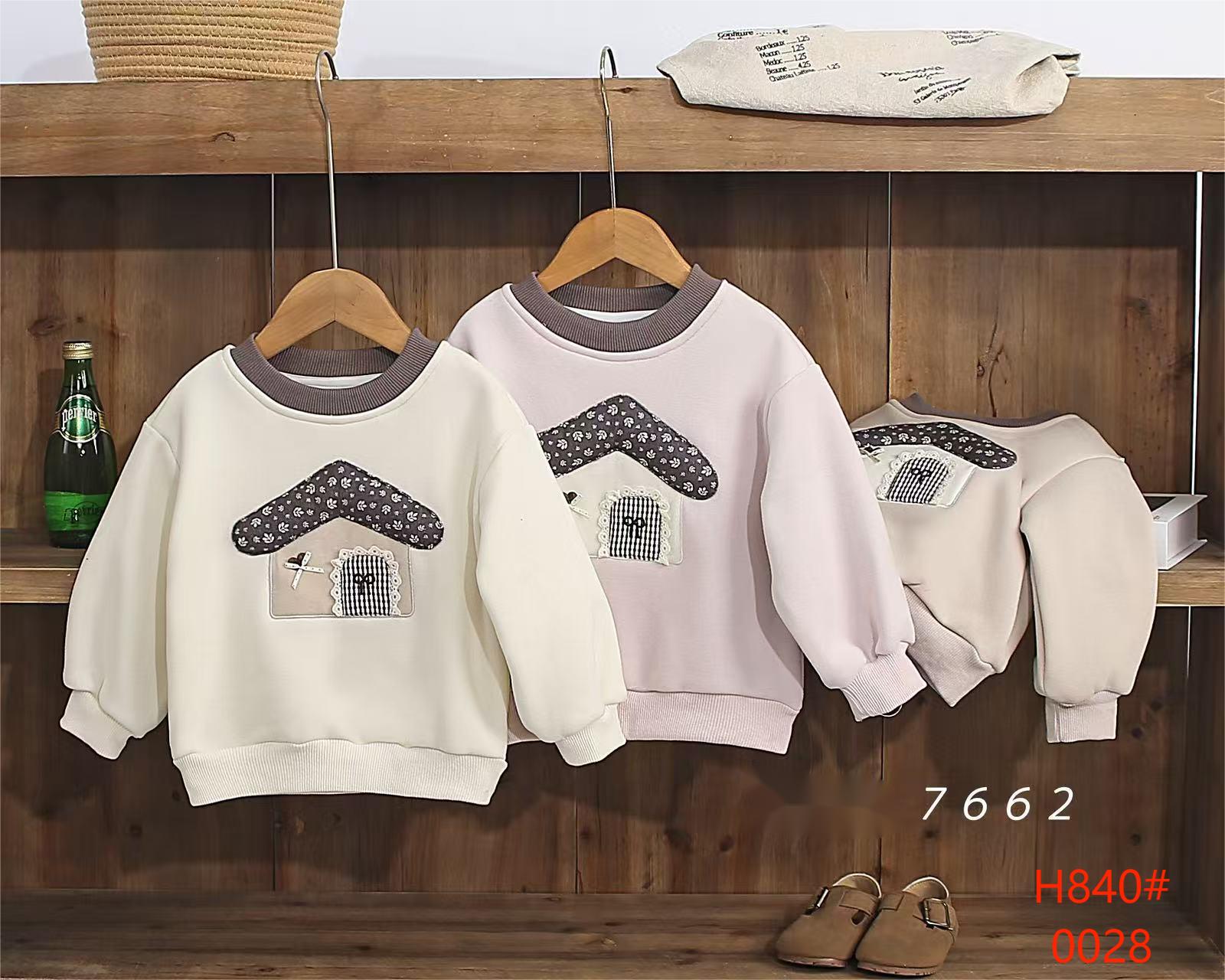Korean Girls' Coat 2025 New Style Children's Spring and Autumn Pastoral Cute and Versatile hoodie 2 Application Scenario