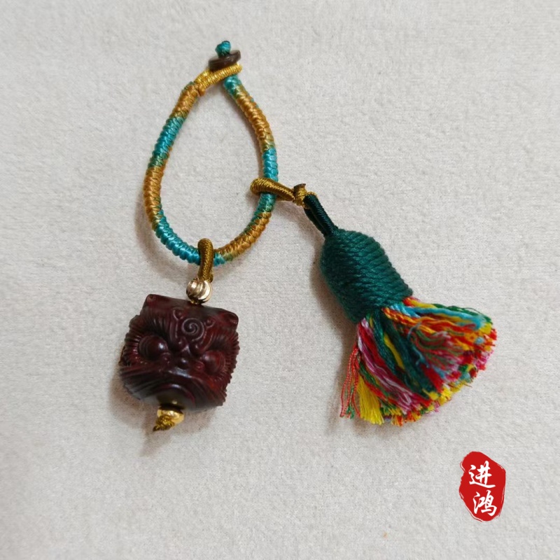 Colorful mustache keychains, new product recommendations, popular and best-selling items, novel styles, diverse products, key car keychains, plush keychains Specification image