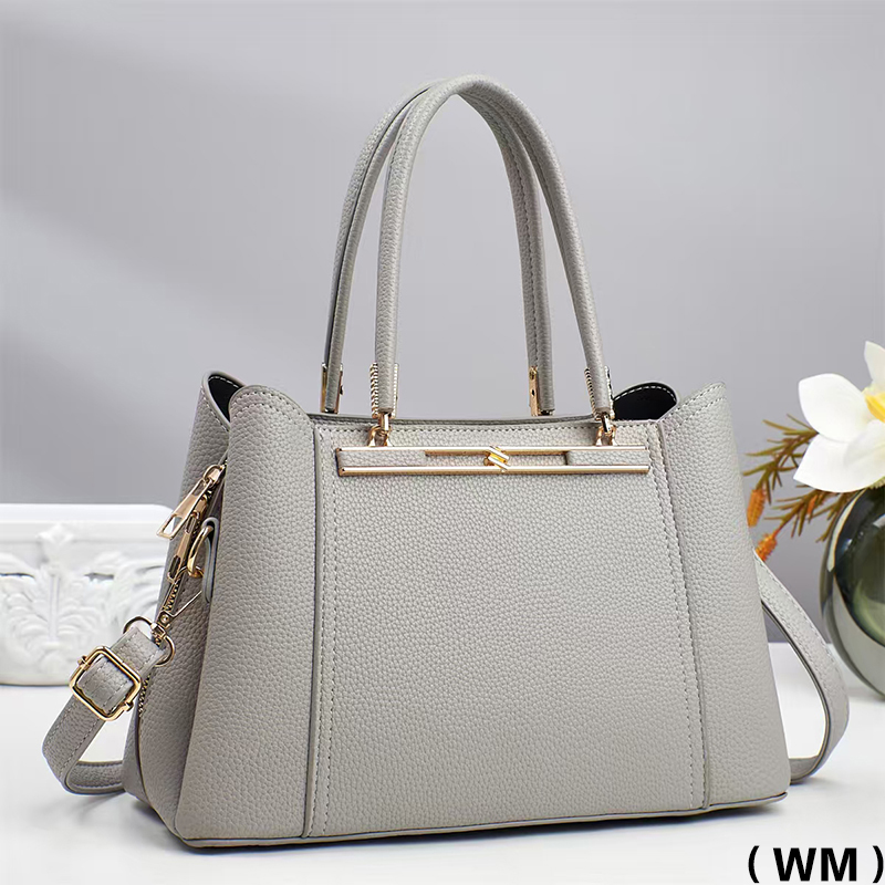The new large-capacity hand-held shoulder crossbody bag YP1819-6 from Meifang Bags and Yiding Bags Industry Item Picture