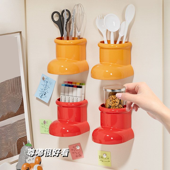 G42-A66 Magnetic boot pen holder Cartoon cute Astro Boy fridge magnet storage Box, accessory storage box Item Picture
