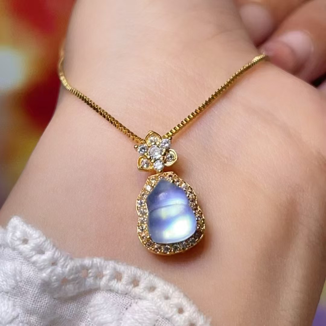 Aquamarine gourd pendant diy jewelry accessories, crystal accessories, traditional sand gold accessories, copper-plated real gold, high color retention details Picture