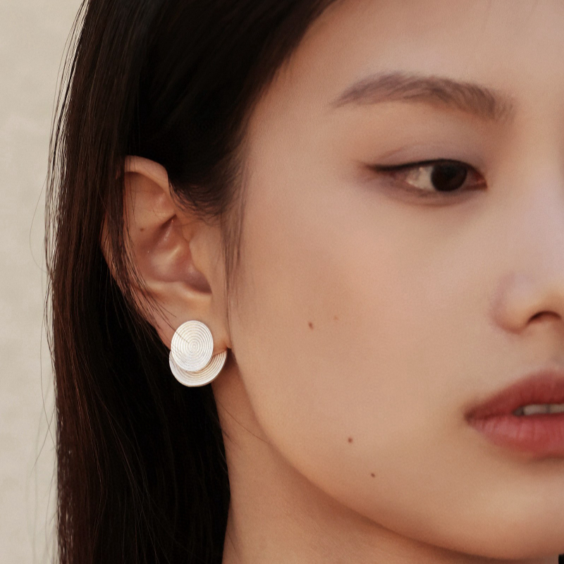 S925 sterling silver geometric square earrings, simple and cold style, irregular stud earrings, Korean style, simple and trendy earrings, Shibuya details Picture