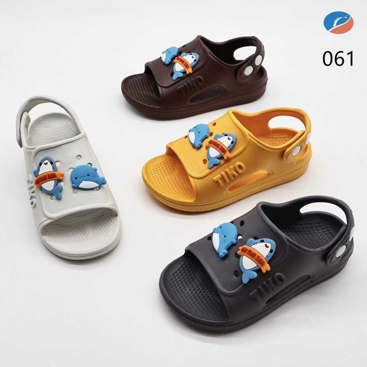 新款夏季儿童防滑休闲海边凉拖鞋