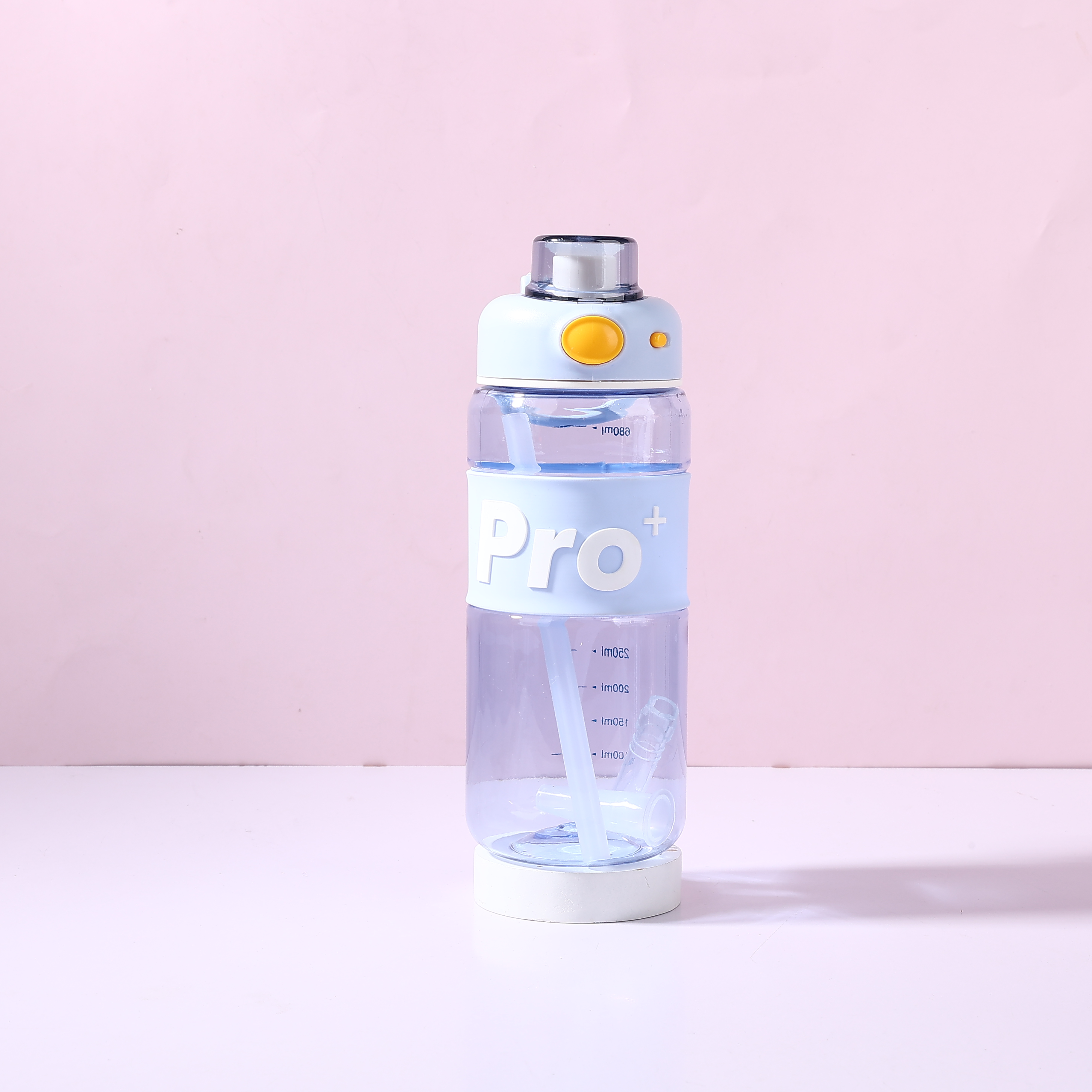 运动水壶实物图