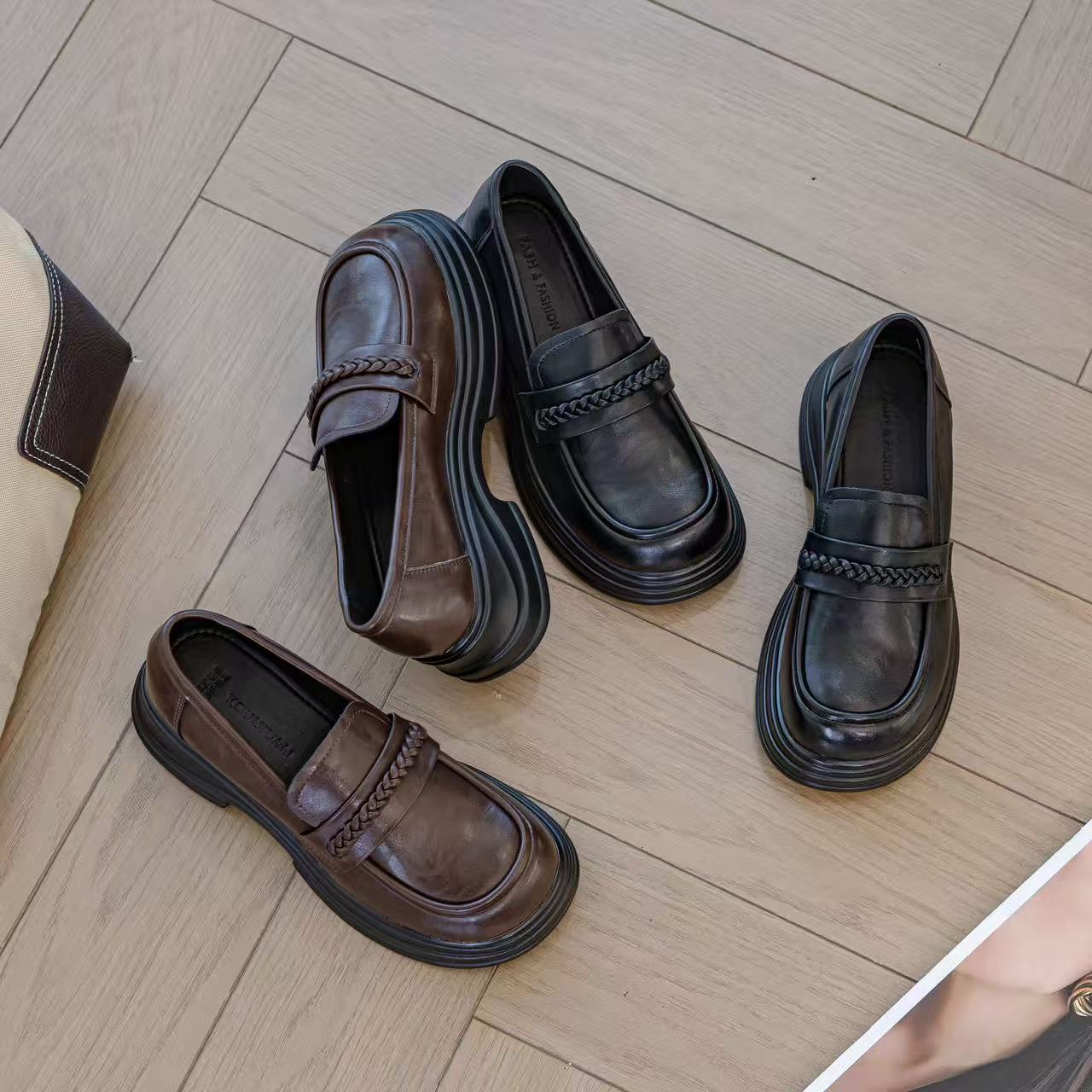 女式休闲单鞋少女皮鞋批发零售内贸