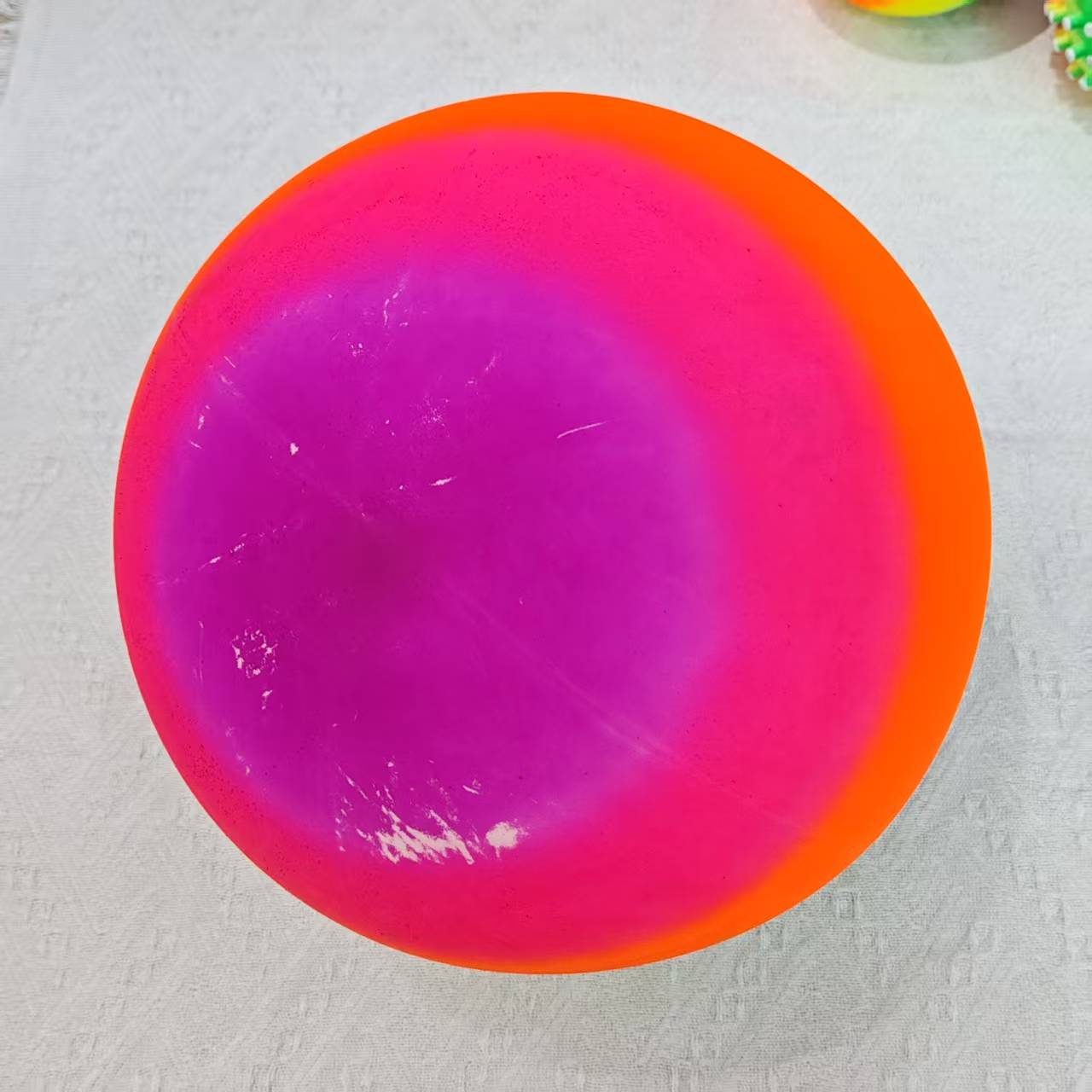 45公分PVC球  儿童益智玩具   35CM 40CM 45CM 款式多样 锻炼上肢 恢复视力 协调身体产品图