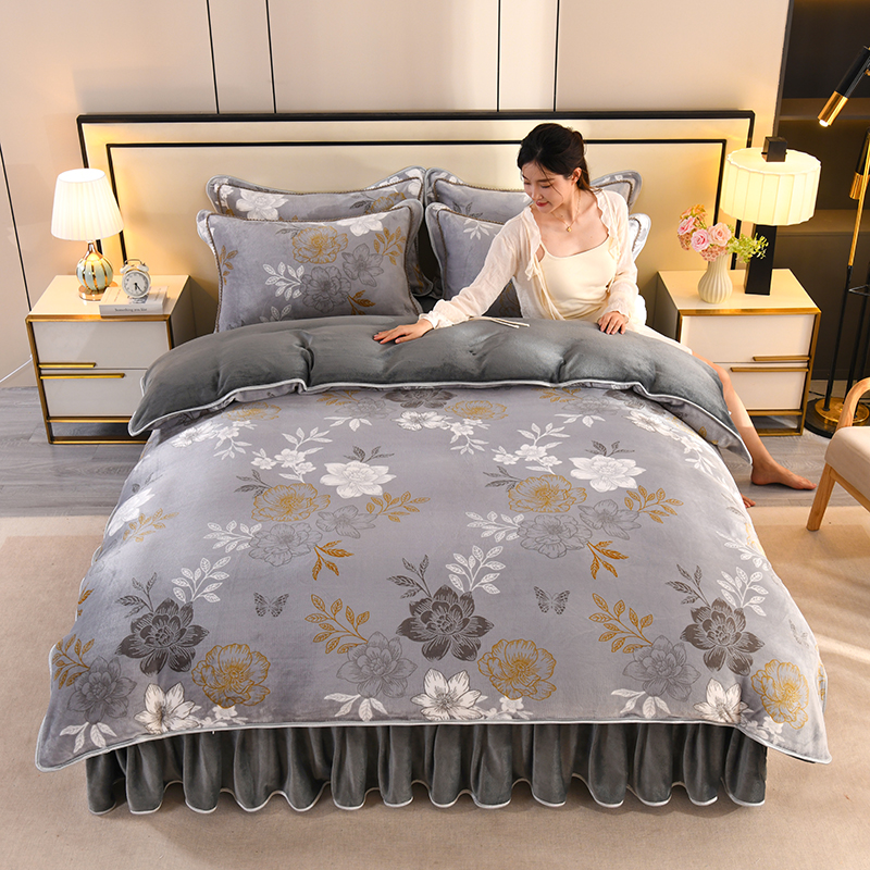 2025 New Type a baby and maternal grade high weight 8-jin golden mink and milk fleece four-piece set, source factory, cross-border export pic 1