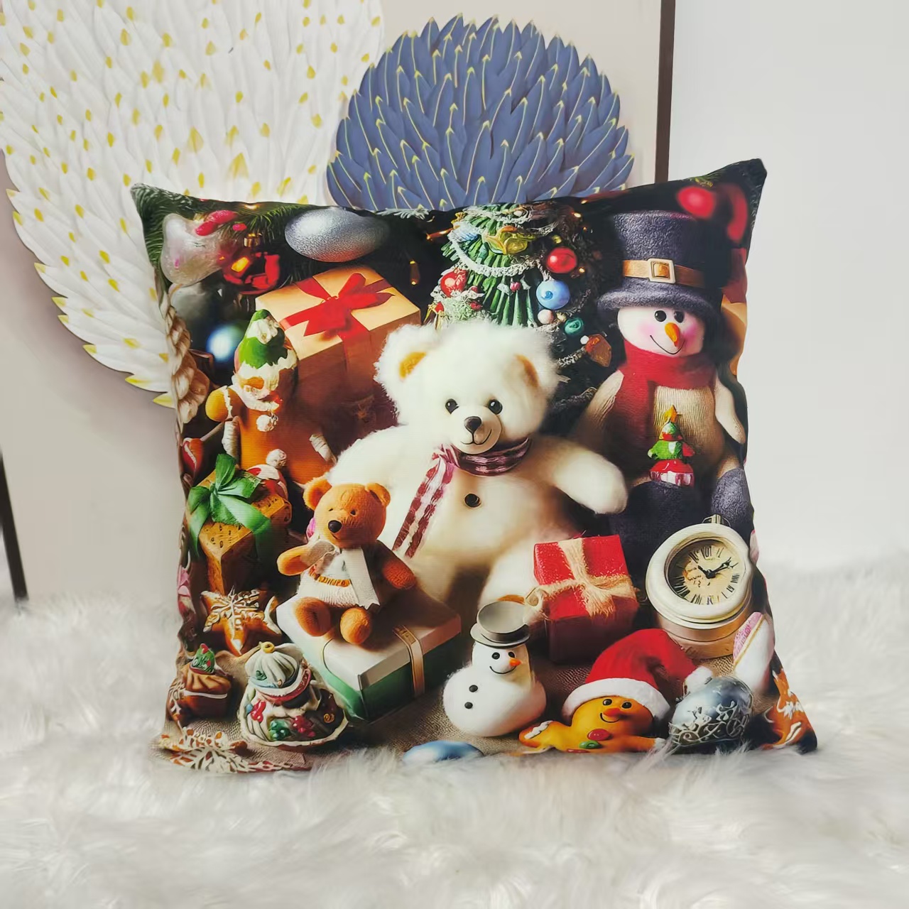 The high-quality Christmas throw pillows are fun and cute, and all children love them details Picture