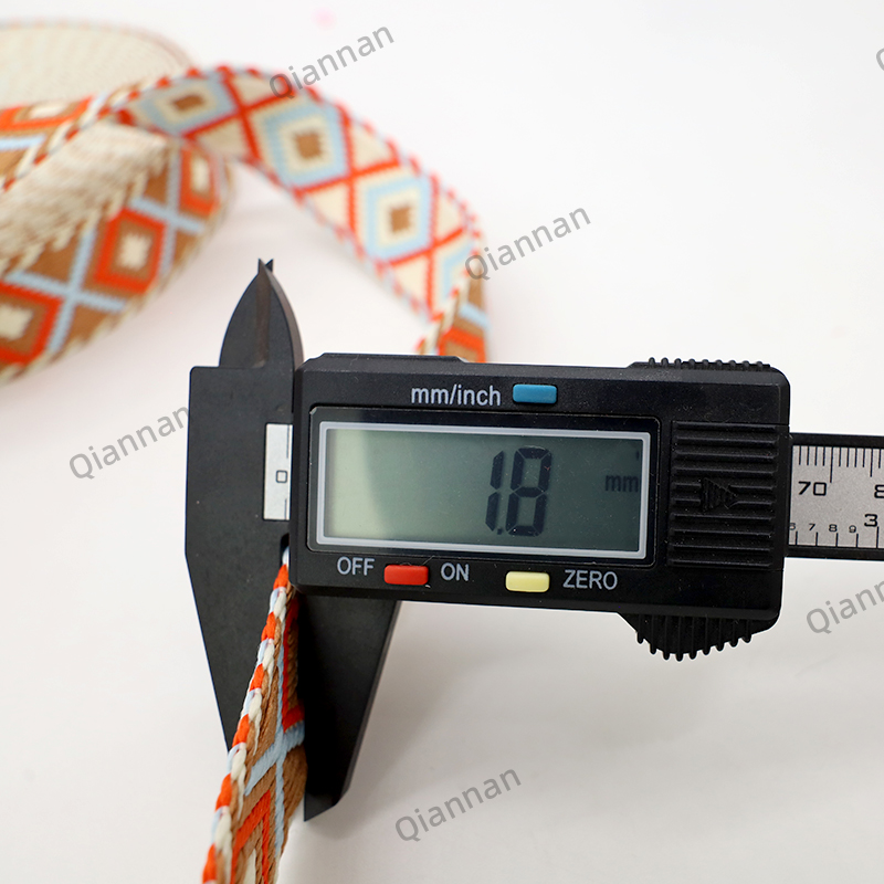 25mm ancho engrosado color étnico encaje jacquard correas maletas y bolsos hervidor de agua correas de teléfono accesorios stock al por mayor Application Scenario