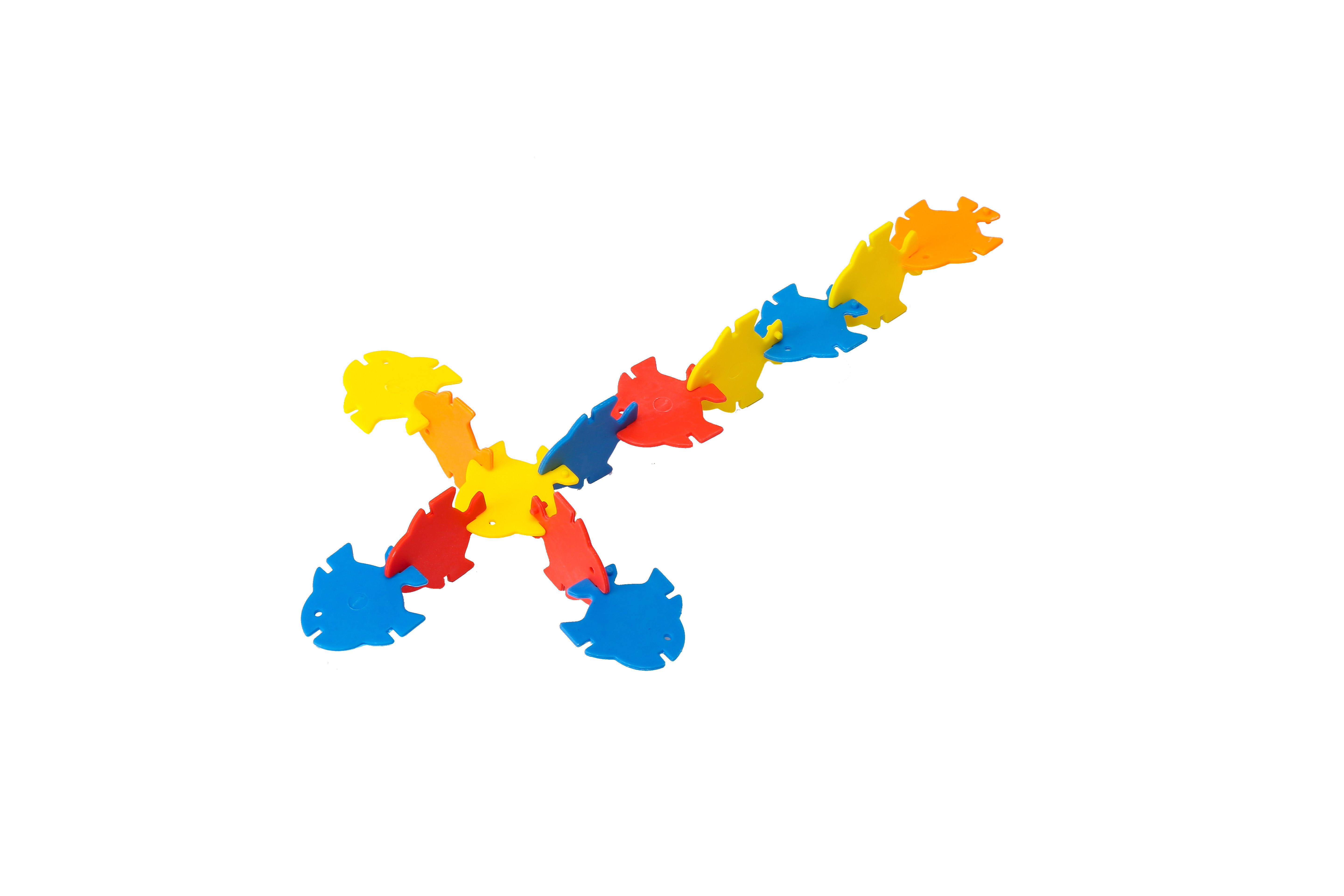 Hualong Toys Tropical Fish Building Blocks Children's desktop educational building blocks DIY Plastic building block toys Application Scenario
