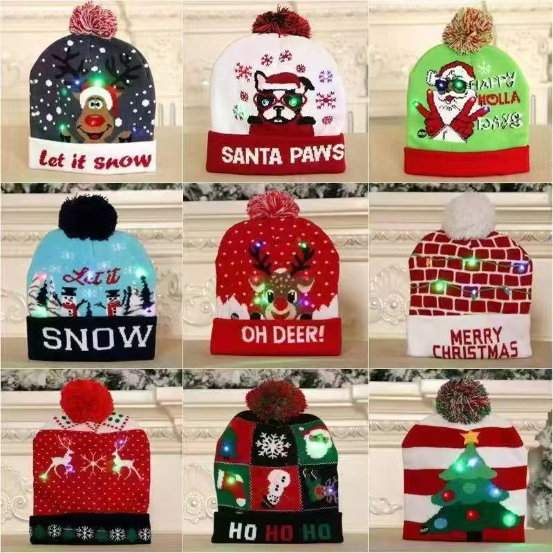 High-quality Christmas hats are cute and loved by children