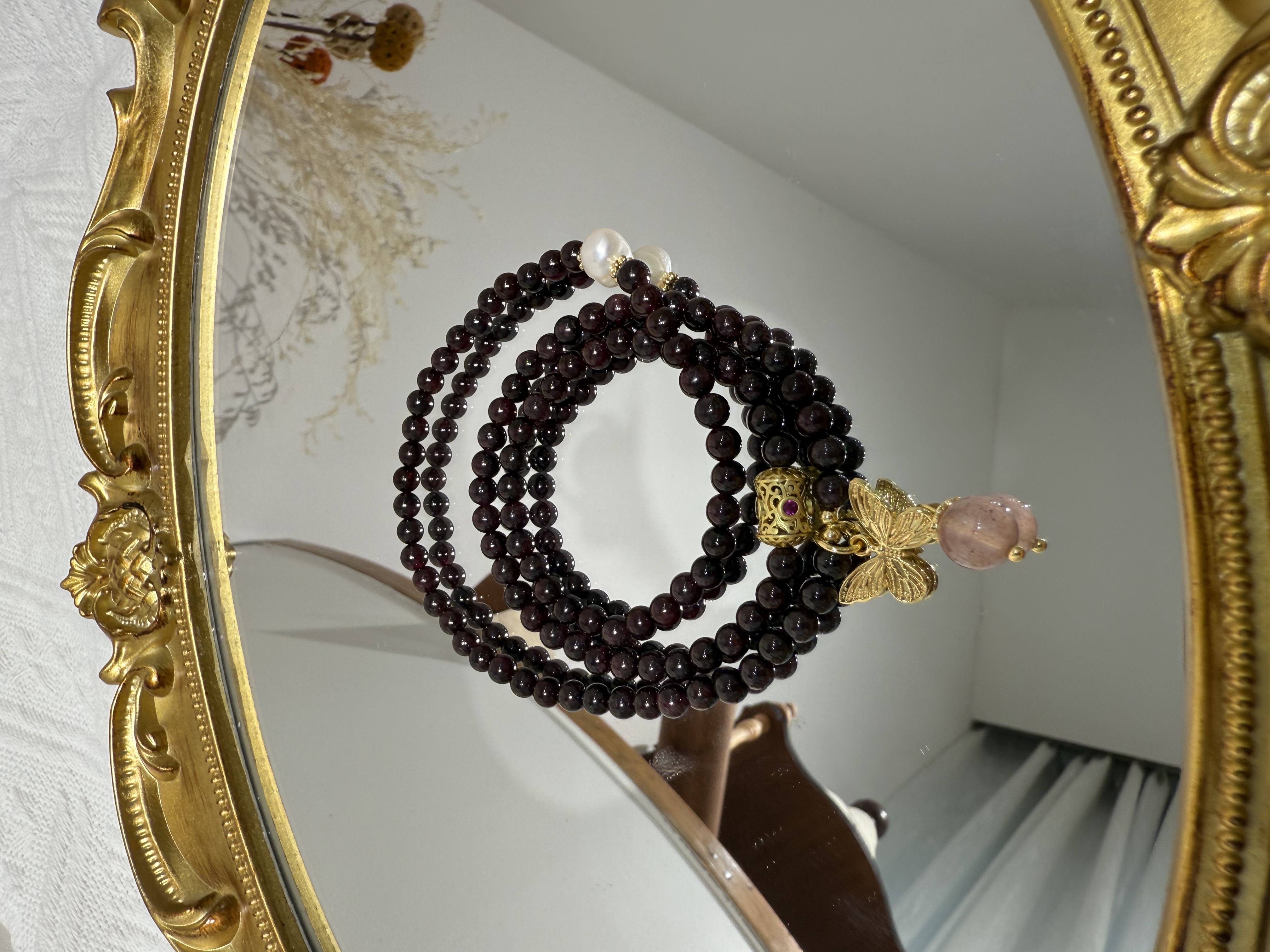 天然酒红石榴石三圈手链女新中式玉髓葫芦吊坠和田玉手串轻奢礼物