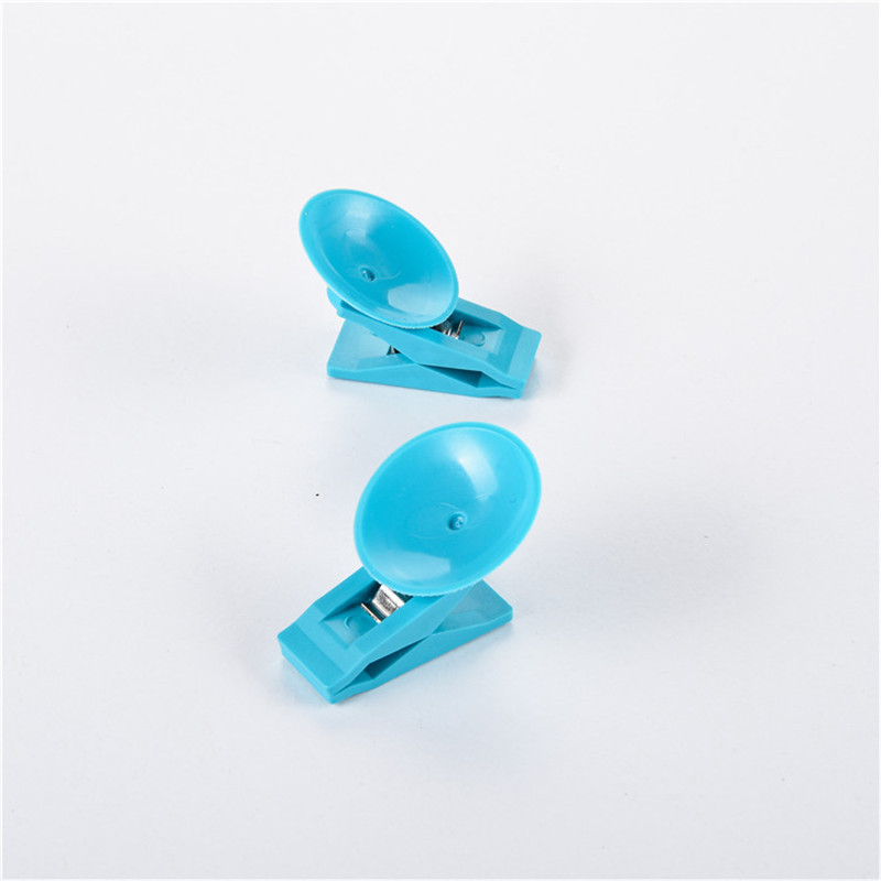 2 piezas para colgar clip de entrada de tarjeta de conveniencia compacto para la decoración clip de ventosa para coche bluetooth accesorio tarjeta de acceso clip de fijación DM-022 details Picture