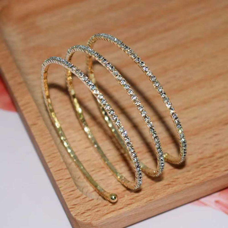 法式花朵锆石手镯轻奢高级感手环精致简约时尚百搭手饰设计感小众 商品复购率66.67%