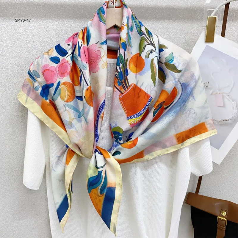 The new silk scarf for women is a versatile and fashionable printed square scarf and shawl, a trendy accessory for spring, summer, autumn and winter pic 2