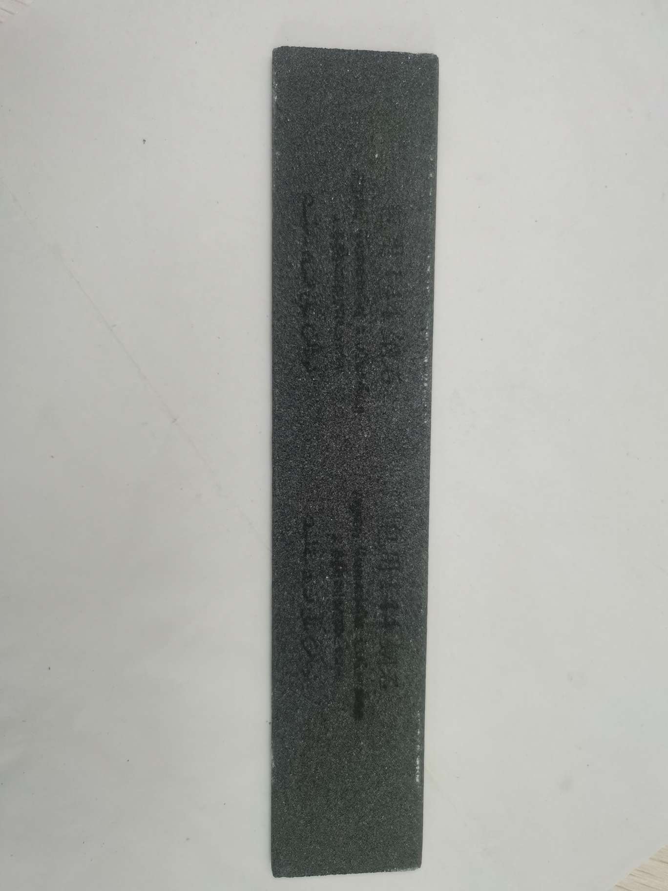 For cutting natural rubber, use rubber knives, whetstones and oilstones detail image 2