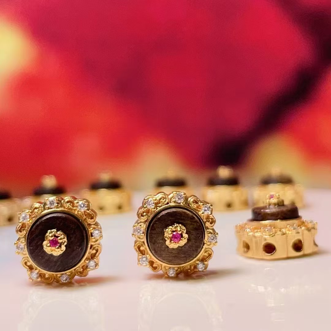 Chianan agarwood flower bud straight hole diy jewelry accessories, crystal accessories, ancient method sand gold accessories, copper-plated real gold, high color retention