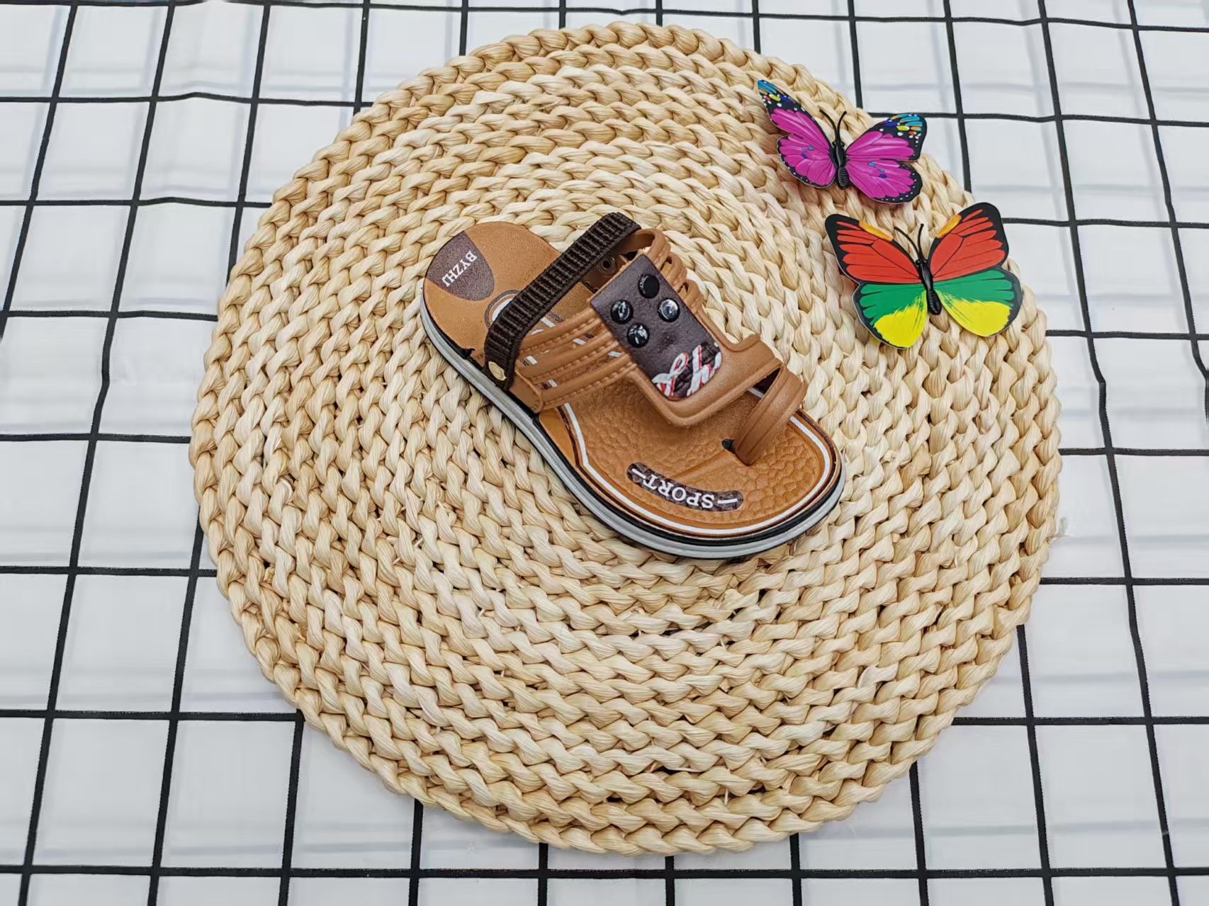 Anti-slip casual two-piece flip-flops for children in summer details Picture