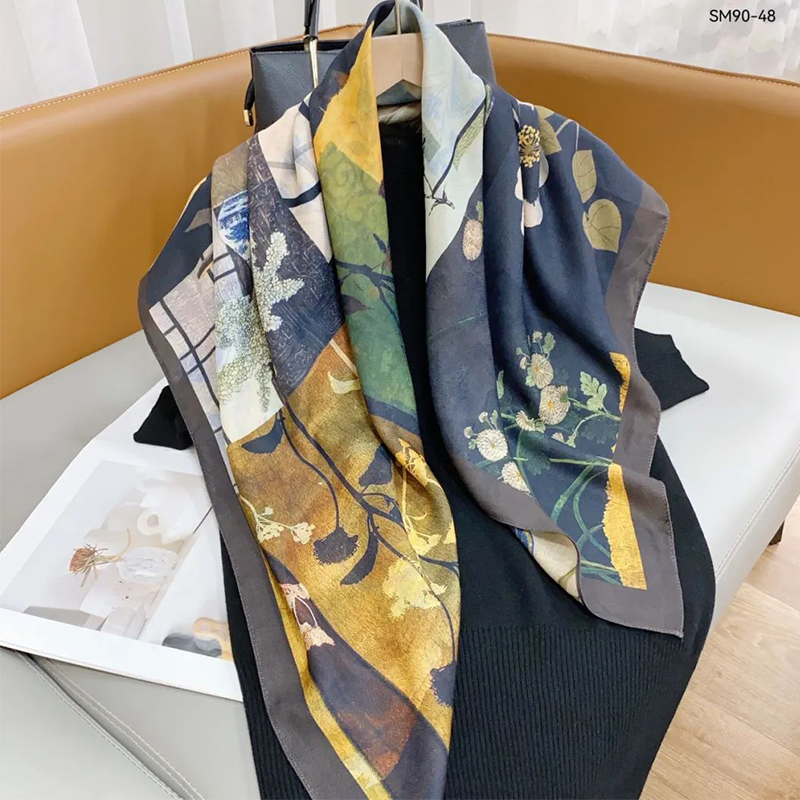 New faux plush autumn and winter fashion scarf for women, a warm winter scarf for women, a long scarf for women, a must-have for autumn and winter Item Picture