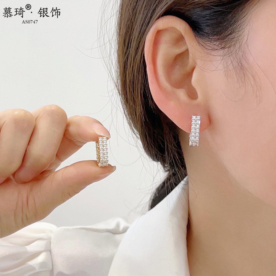 饰品/耳饰/耳环/珍珠耳环/中式耳饰产品图