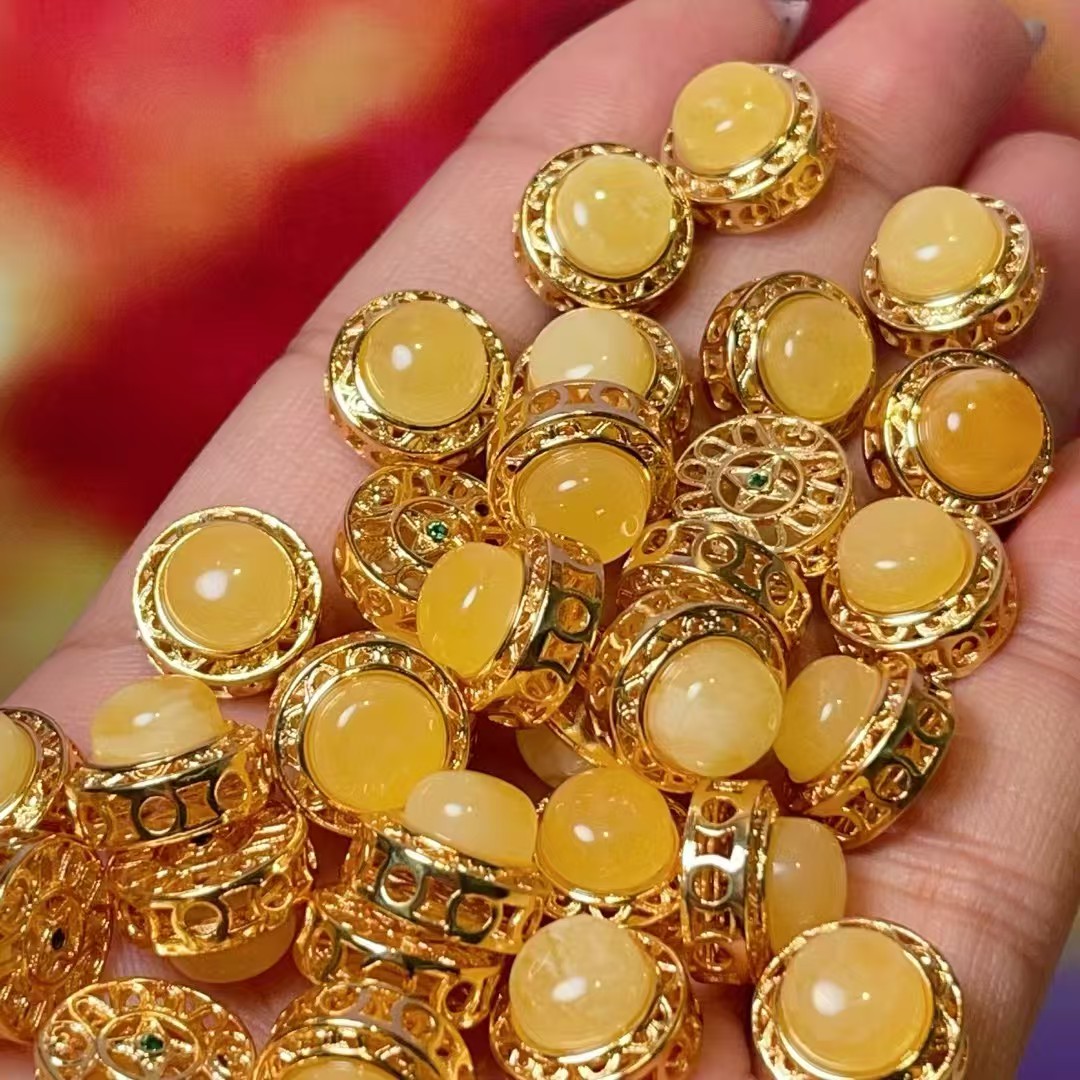 Amber round straight-hole accessories, diy jewelry accessories, crystal accessories, traditional sand gold accessories, copper-plated real gold, high color retention Specification image