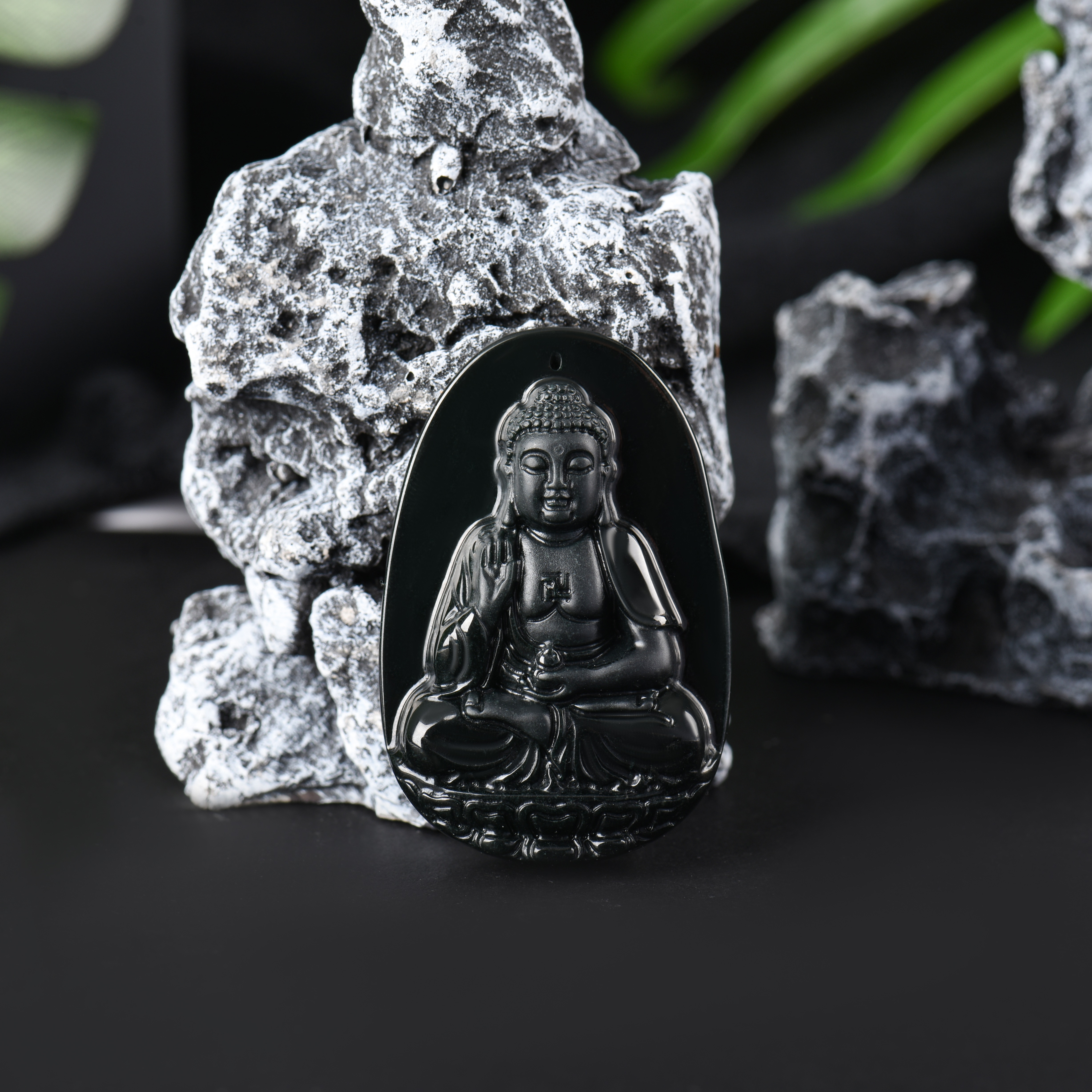 手工墨翠翡翠十二生肖12守护神本命时尚吊坠挂件牌子