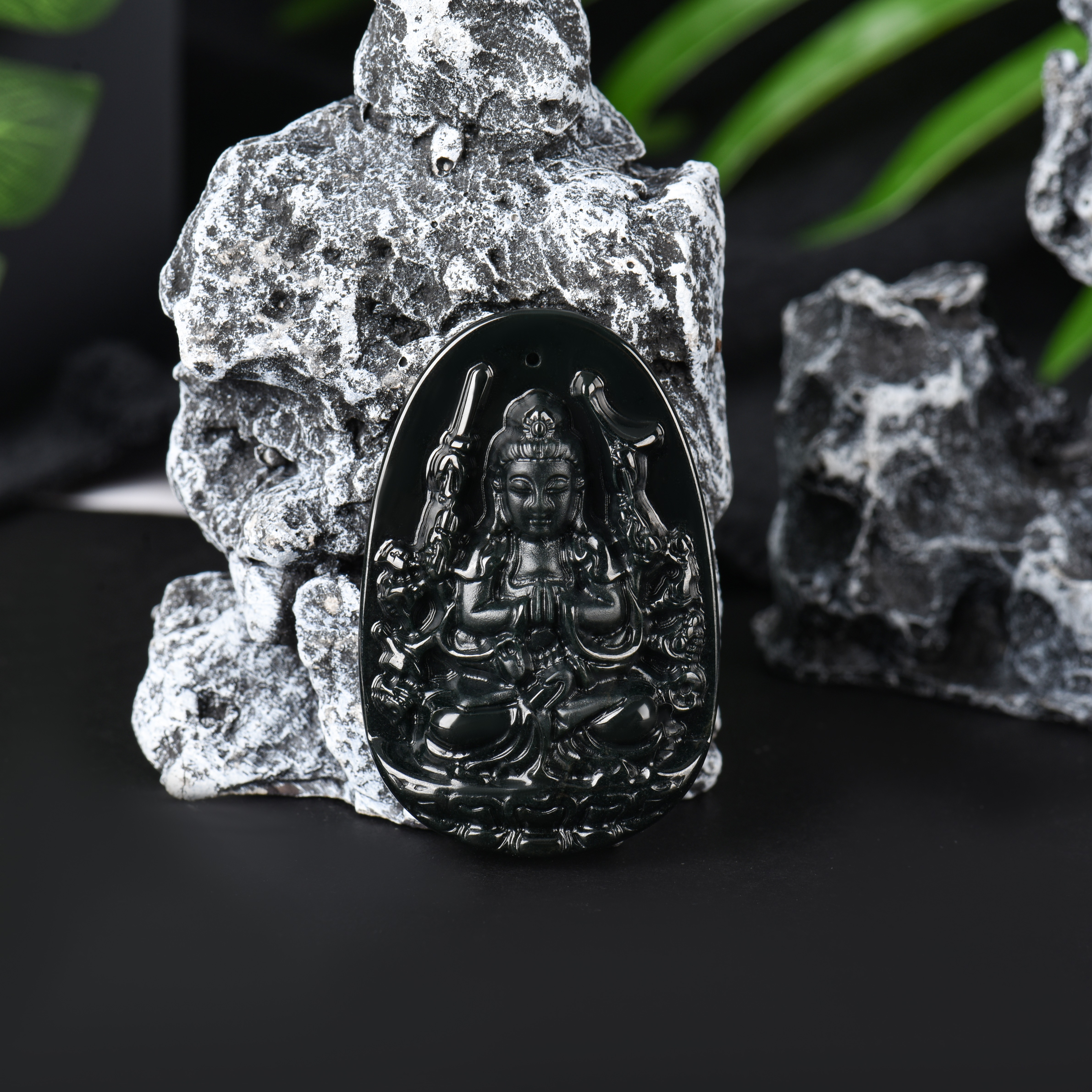 手工墨翠翡翠十二生肖12守护神本命时尚吊坠挂件牌子细节图