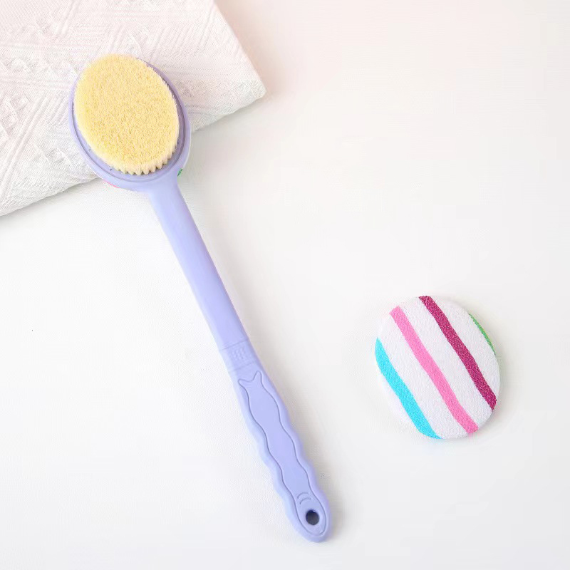 Bath brush, bath brush, silicone scrubbing and bathing, silicone one-piece long-handled massager, multi-purpose long-handled brush Application Scenario