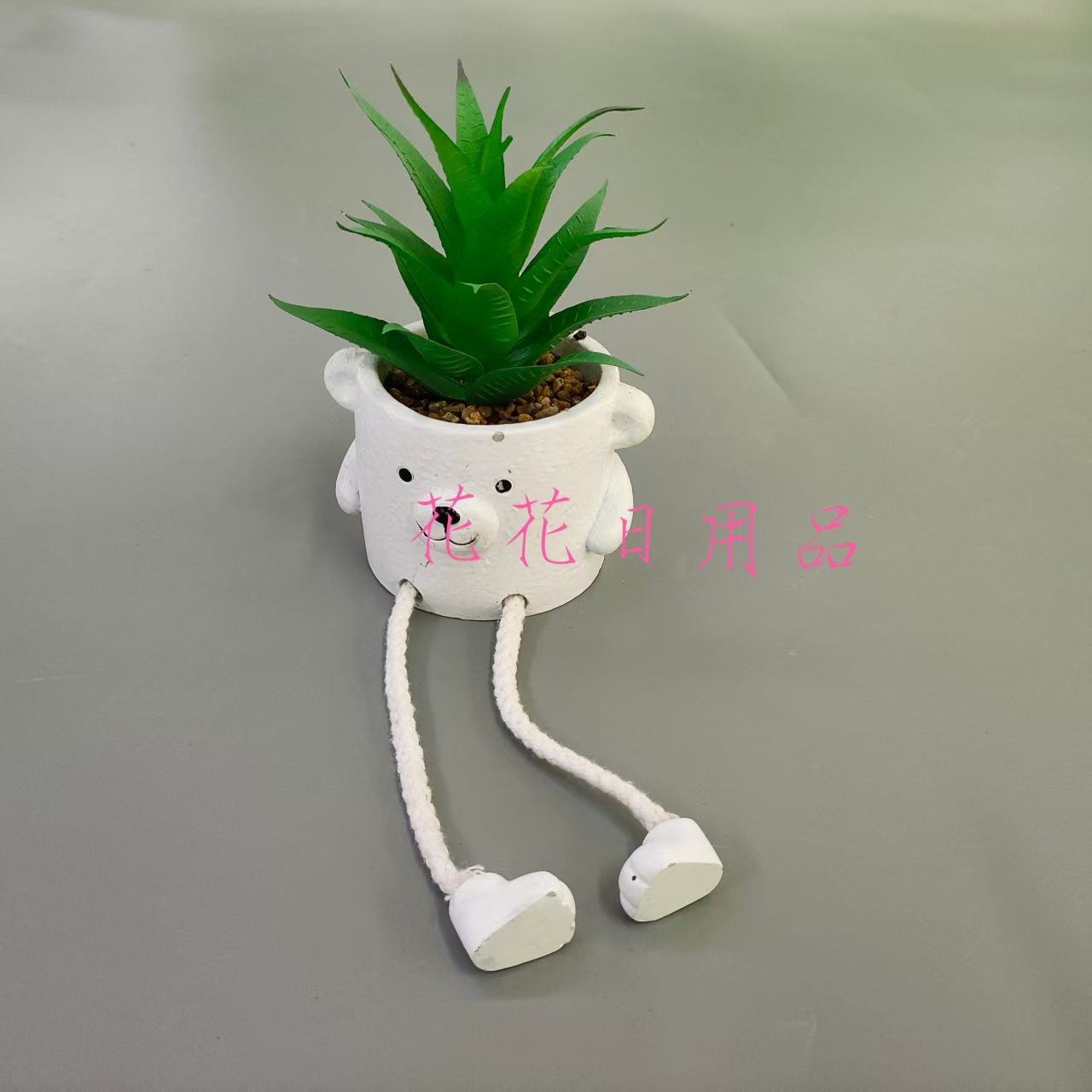 Artificial flowers, fake flowers, bonsai, cartoon cement POTS and a variety of succulent decorations Specification drawing
