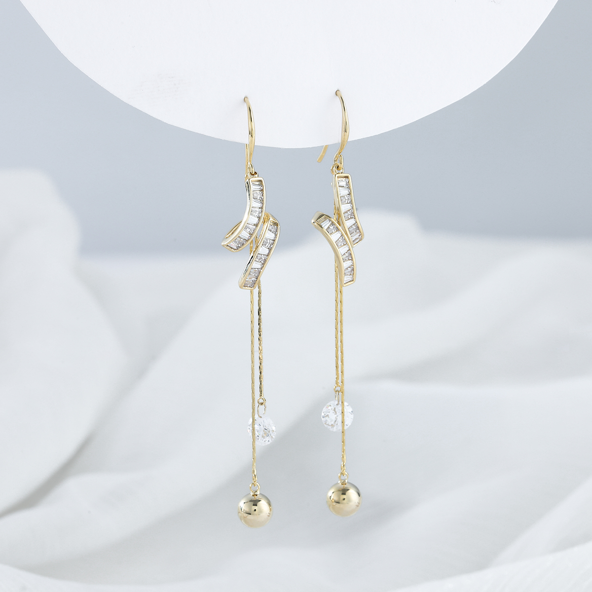 旭晖品牌精致轻奢铜镀真金镶锆石925银针超仙流苏设计耳钩