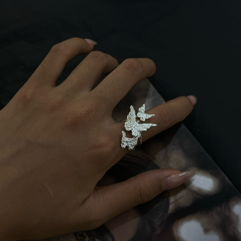 s925 sterling silver 8-shaped ring, a niche design for women, single-row diamond-encrusted index finger ring, a cross-border bestseller in foreign trade, butterfly ring