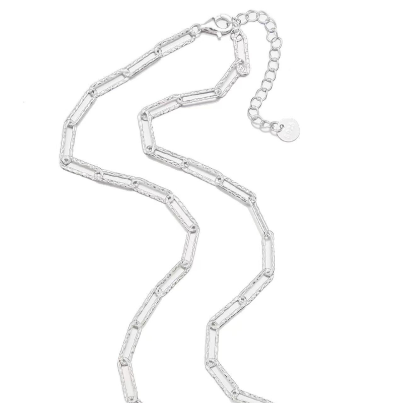 This 925 sterling silver round life tree jewelry necklace from Europe and America is a unique and high-end summer accessory for women. It is versatile and slimming Item Picture