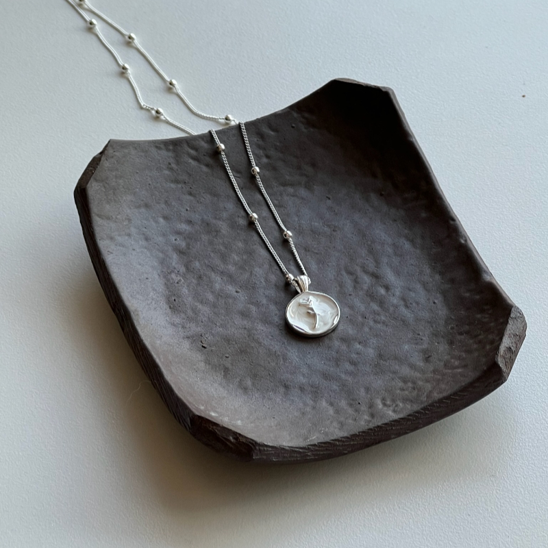 925 sterling silver round life tree jewelry necklace for women's summer, a rare and high-end style, versatile collarbone chain, a big brand silver chain necklace, a simple silver jewelry necklace details Picture